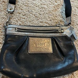 coach black poppy purse